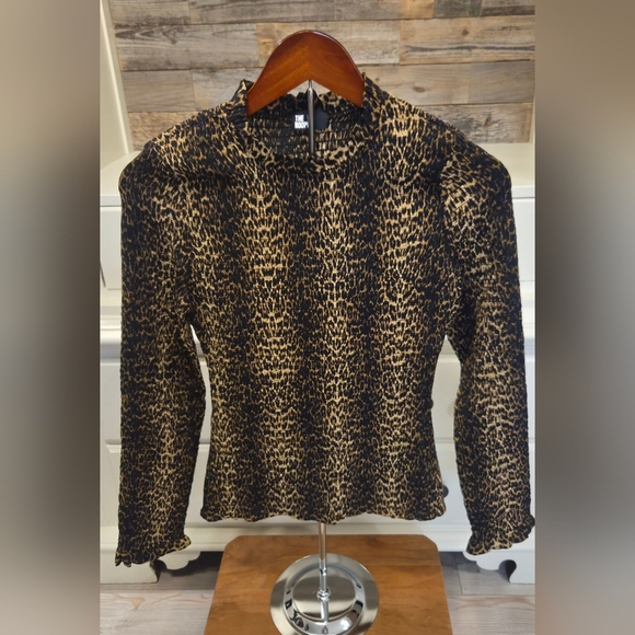 The Kooples Leo Print Long Sleeve Shirt With Ruffled Collar & Wrist- Black &Gold - Picture 6 of 10